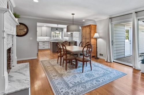 620 Mabry Rd, Atlanta GA  30328-2604 exterior
