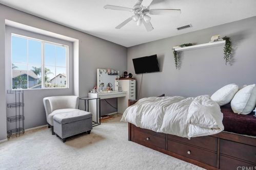 12499 Orangeblossom Ln, Riverside CA  92503-7057 exterior