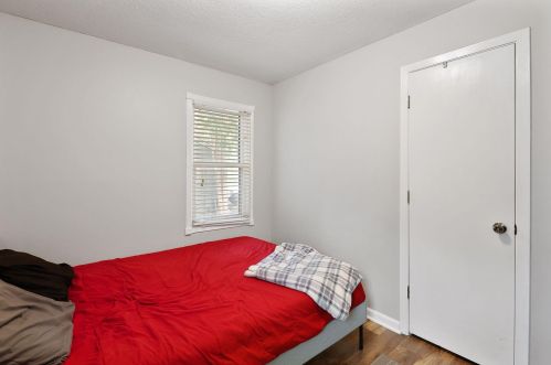 2244 Hillview Rd, Saint Paul MN  55112-1268 exterior