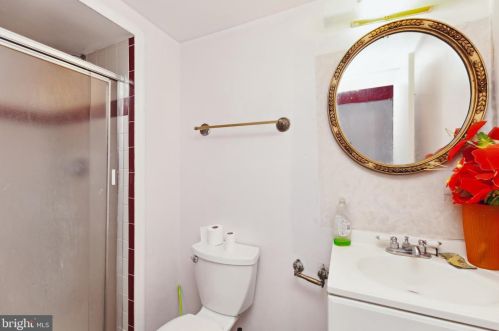 9504 Lawnsberry Ter, Silver Spring MD 20901-4714 exterior