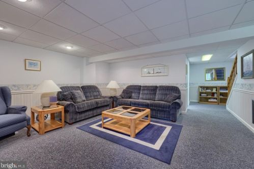 1026 Monticello Ln, Lancaster PA  17603-9409 exterior