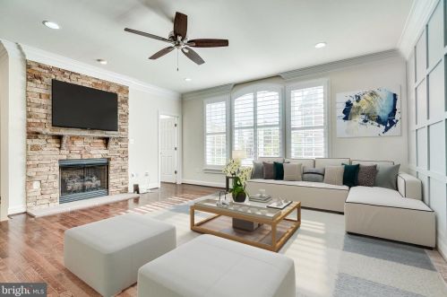 7892 Carbondale Way, Springfield VA  22153 exterior