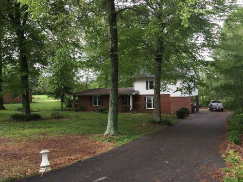 801 Ellington Dr, Lafayette, TN 37083-2004