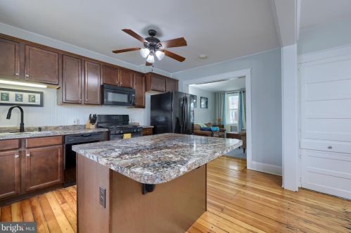 258 Ross St, Lancaster PA  17602-1940 exterior