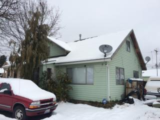 1419 Joseph Ave, Spokane WA  99208-2915 exterior