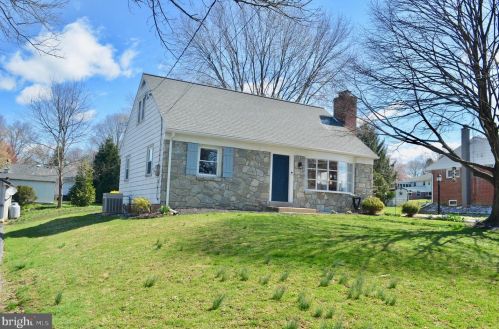337 Dahlia Rd, Lancaster, PA 17602-4003