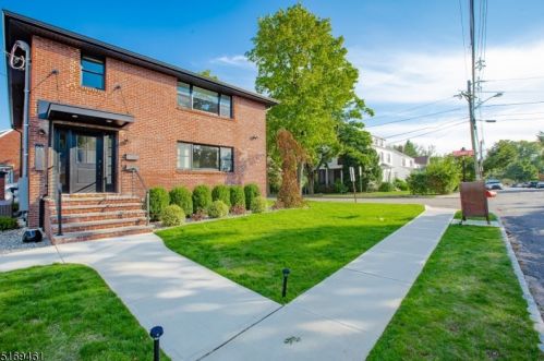 99 Baldwin Pl, Bloomfield NJ  07003-6030 exterior