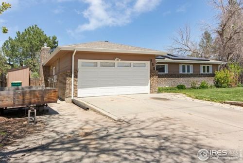 855 Ponderosa Ct, Eaton, CO 80615-3558