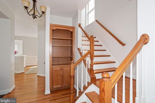 14741 Dogwood Park Ln, Haymarket, VA 20169-2994
