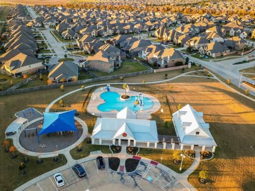 7511 Lone Star Jct St, Richmond TX 77406-7069 exterior