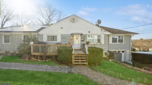 60 Van Nostrand Ave, Dover NJ  07801-4827 exterior