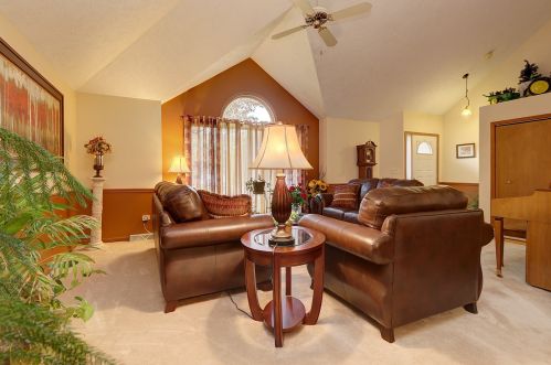 15405 Creekside Dr, Plainfield, IL 60544-1459