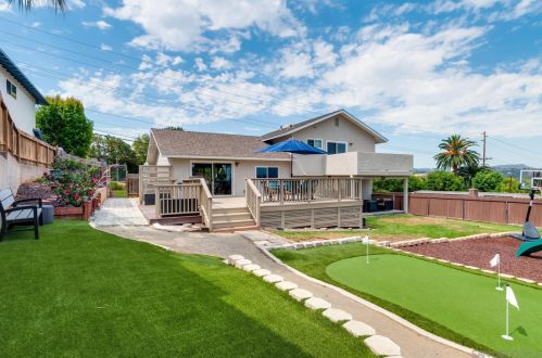 530 Citracado Pkwy, Escondido, CA 92025-6413