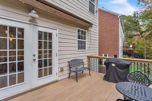 1033 Alexander Run Pass, Buford GA  30518-5560 exterior
