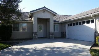 513 Puffin Ln, Lemoore, CA 93245-4945
