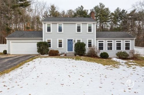 8 Garrison Ln, Dover, NH 03823-7604
