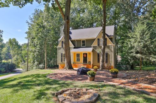 3305 Emory Dr, Marietta, GA 30062-4268