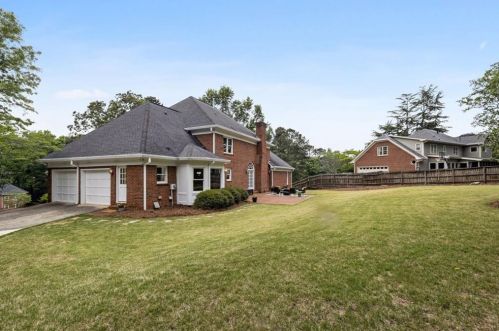 5080 Hodgkins Pl, Lilburn, GA 30047-7312