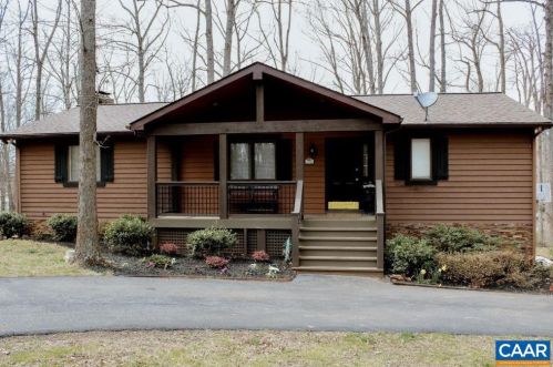 194 Becky Ct, Bumpass, VA 23024-4911