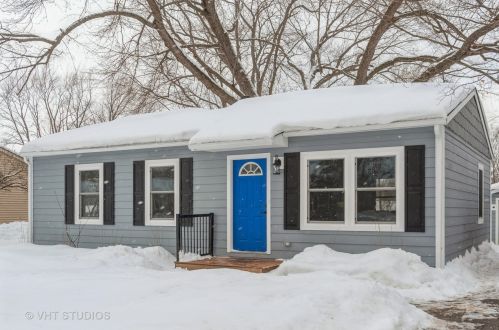 124 Forest Pl, Buffalo Grove, IL 60089-2122