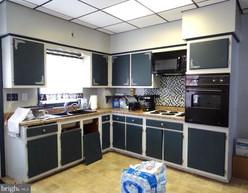 1111 Poplar St, York PA  17403-1826 exterior