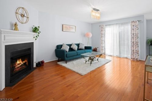 5 Garfield Way, Princeton NJ  08540-1669 exterior