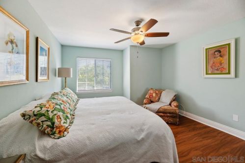 1597 Parkview Dr, Vista CA  92081-8750 exterior