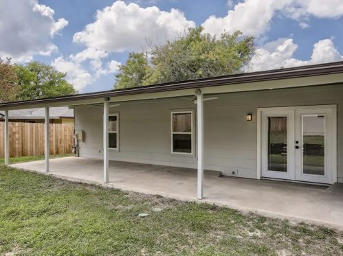 9707 Cottle Dr, Austin TX  78753-4305 exterior