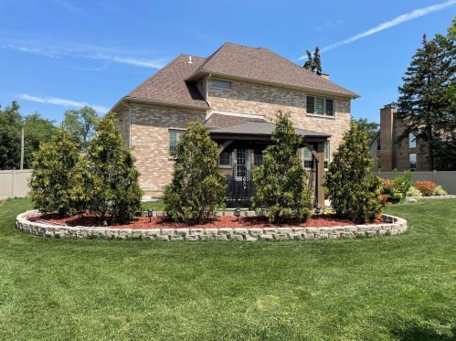 9549 Oak Pl, Des Plaines, IL 60016-1538