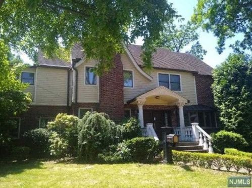 108 Merrison St, Teaneck, NJ 07666-4647