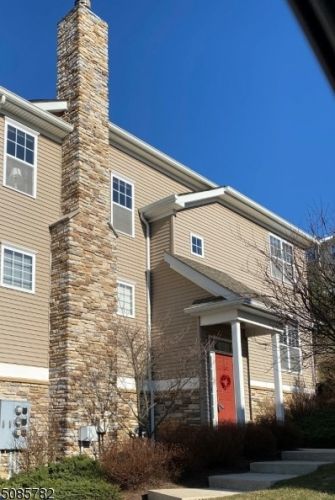 52 Indigo Rd, Hackettstown NJ  07840-4540 exterior