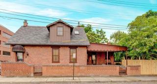 594 Pearl St, Columbus, OH 43215-5750