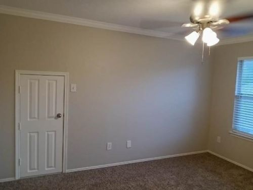 20119 Mammoth Falls Dr, Tomball, TX 77375-2721