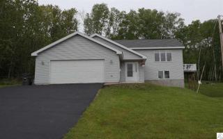 5321 Columbia St, Duluth, MN 55807-1416