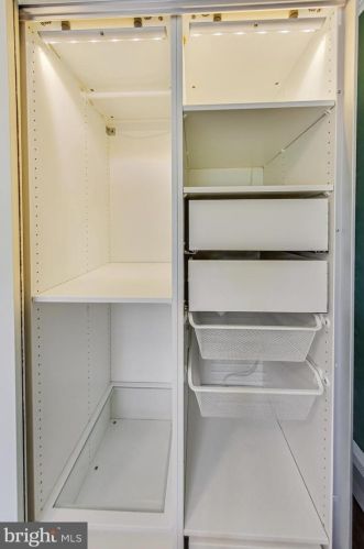 903 Robin Rd, Silver Spring MD  20901-1872 exterior