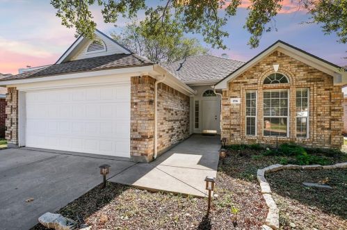 1716 Canyon Ridge St, Fort Worth, TX 76131-2212