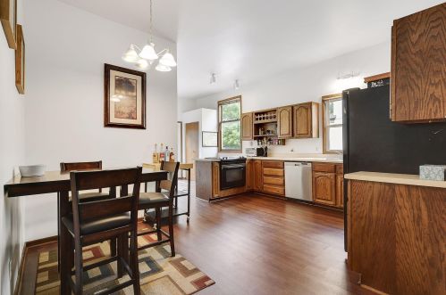 596 Grand Ave, Saint Paul MN  55102-2610 exterior