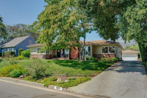 1801 Midwick Dr, Altadena, CA 91001-3305