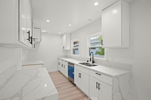 1710 Glenwood Rd, Glendale CA  91201-1812 exterior