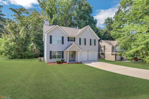 3900 Melanie Woods Dr, Atlanta GA  30349-2801 exterior