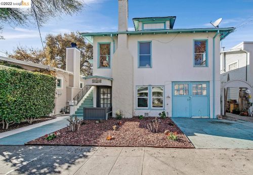 2736 Wallace St, Berkeley, CA 94702-2230