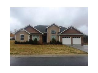 271 Lakecrest Cir, Calhoun, GA 30701-3564