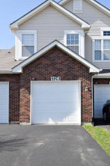 2973 Kentshire Cir, Naperville, IL 60564-8429