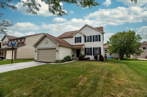 6711 Pine Ln, Carpentersville, IL 60110-3431