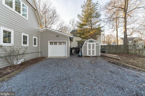 5089 Lerch Dr, Shady Side MD 20764-9650 exterior