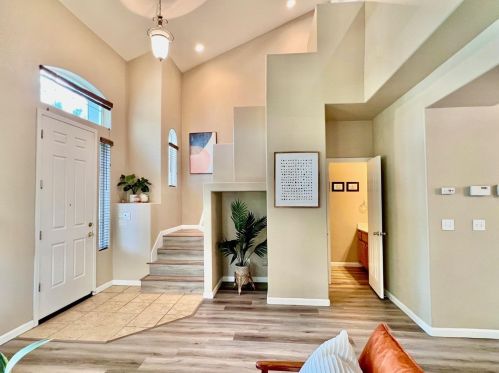 6408 Creekbed Ln, Citrus Heights, CA 95621-4854