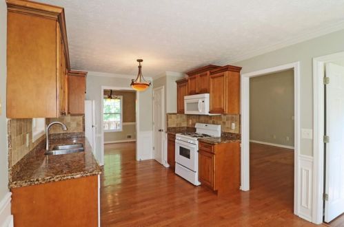 3180 Water Brk Dr, Conyers GA  30094-5691 exterior