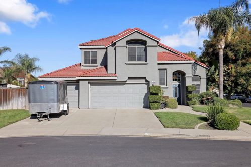 849 Ahern Ct, Turlock, CA 95382-0282