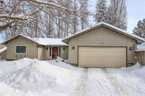 1350 Wadleigh Dr, Pullman, WA 99163-2045