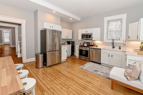 2612 Hemlock St, Cincinnati OH  45206-1608 exterior